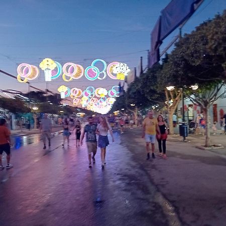 Apto A 5 Min A Pie De La Playa Málaga Dış mekan fotoğraf